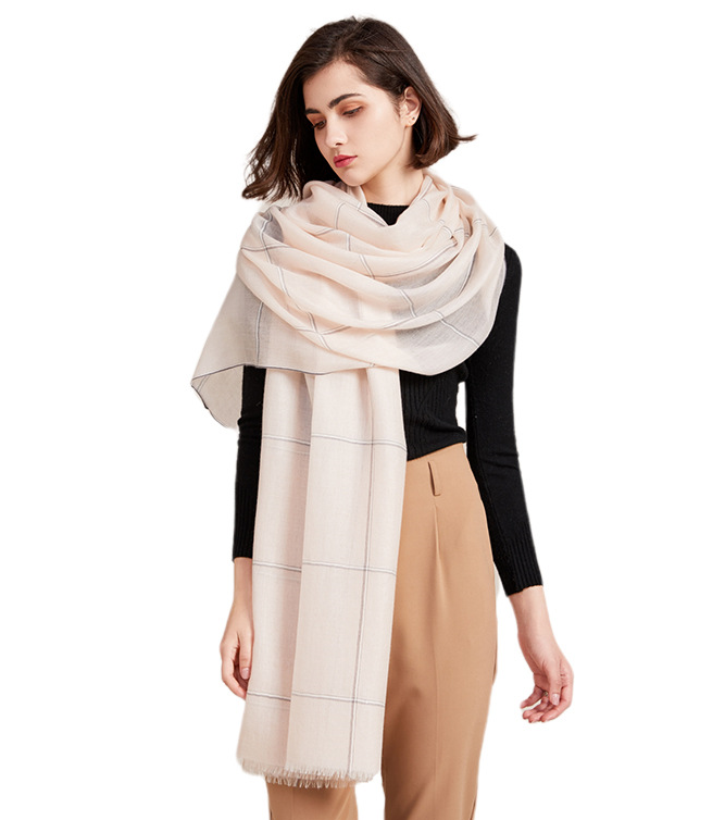 Thin Cashmere Shawl For Autumn And Winter Warmth