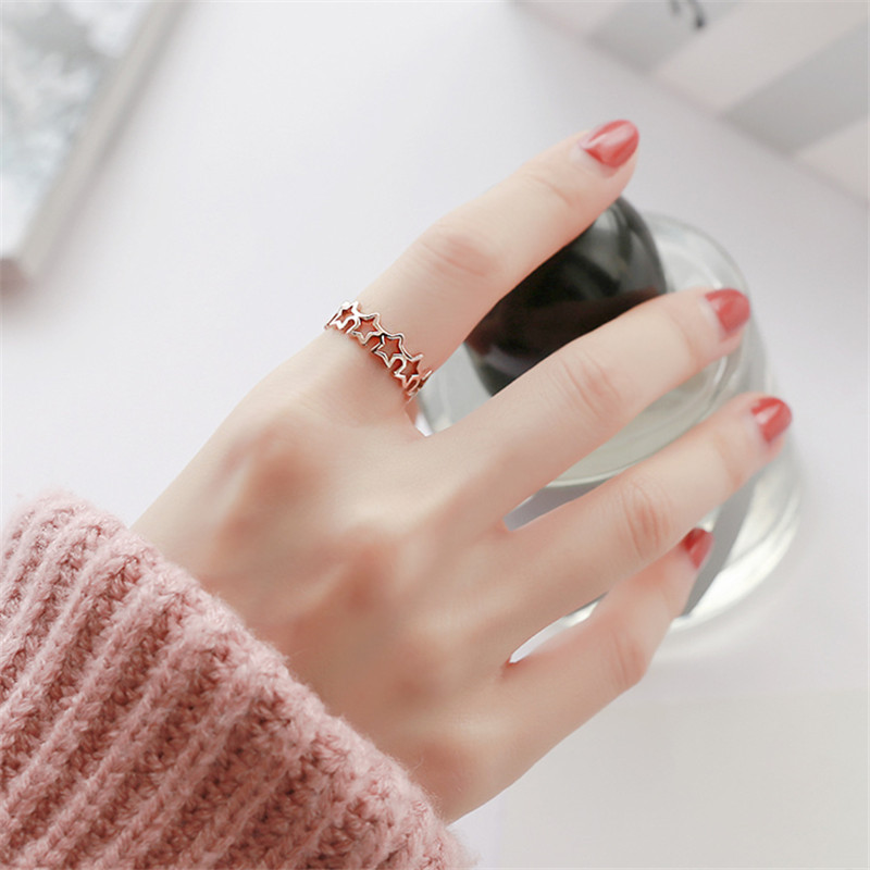 New Korean Titanium Steel Stainless Steel 18K Rose Fashion Gold Pentagram Hollow Ring Wholesale