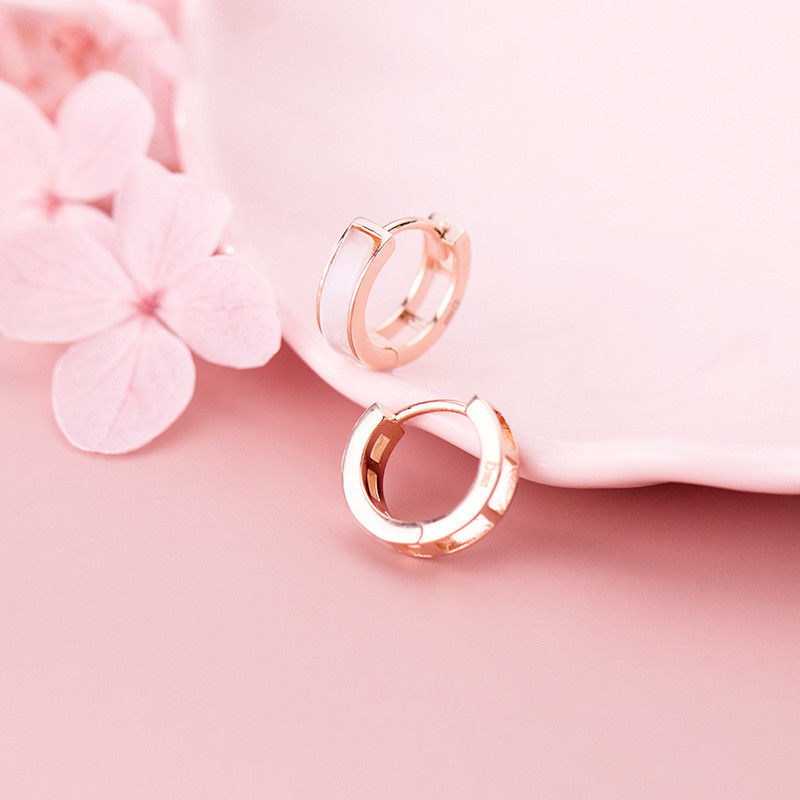 S925 White Fungus Buckle Sweet White Shell Hollow Ring Ear Jewelry