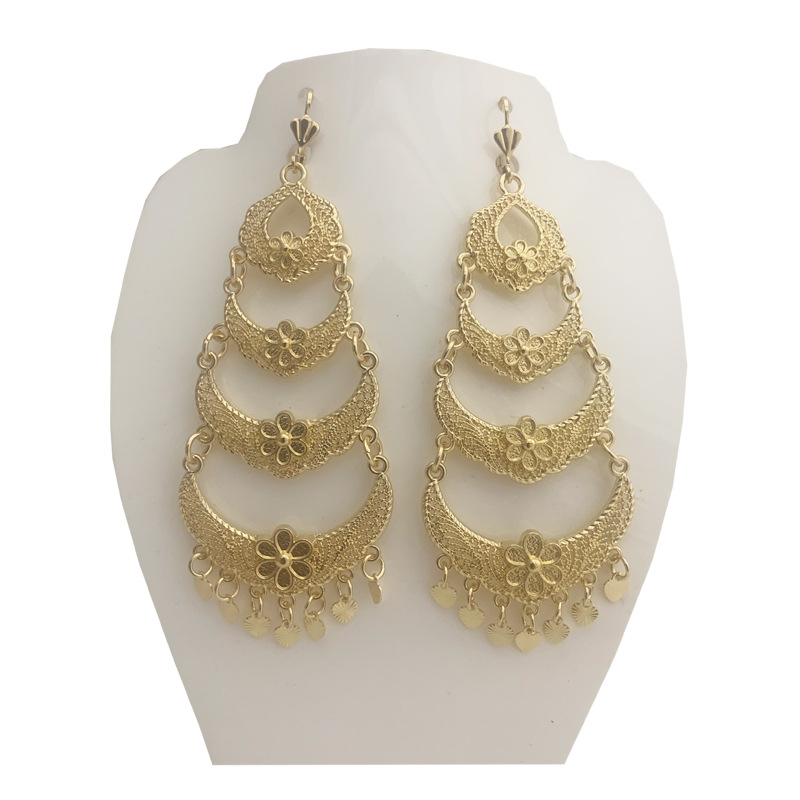 Arabian Court Temperament Earrings