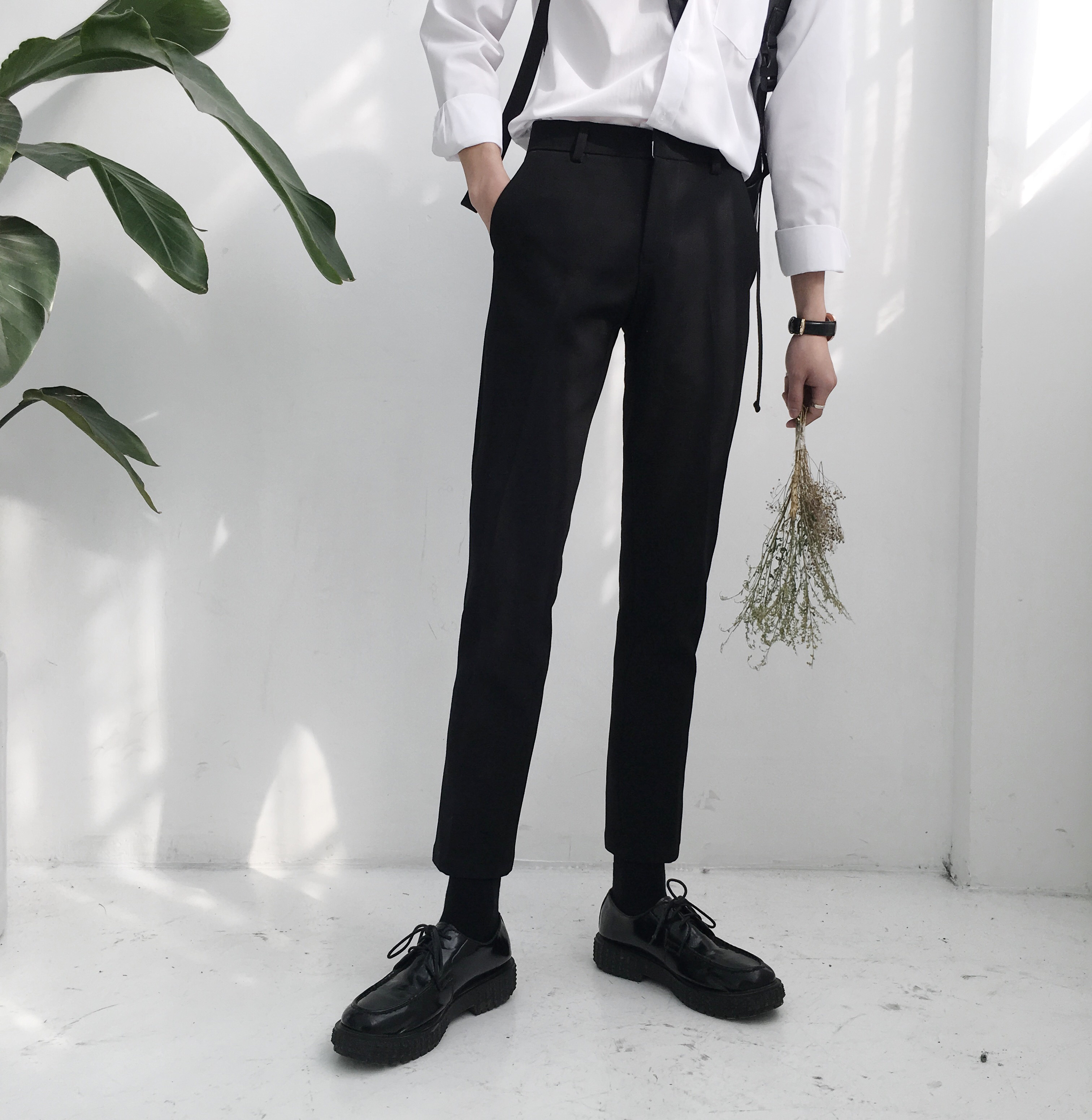 Title 5, Boys tapered feet British suit pants trend. Sl...