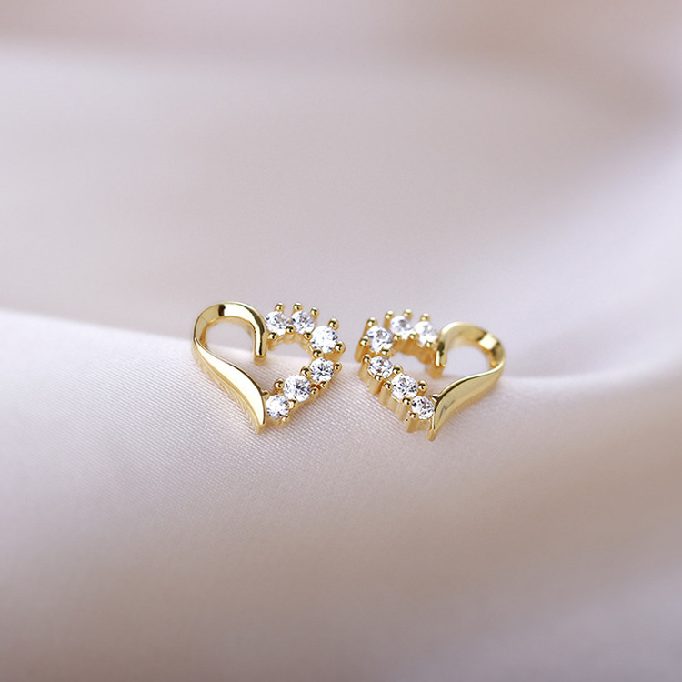 Sleeping Free Love Ear Studs Female Sterling Silver Temperament Small Net Celebrity Personality