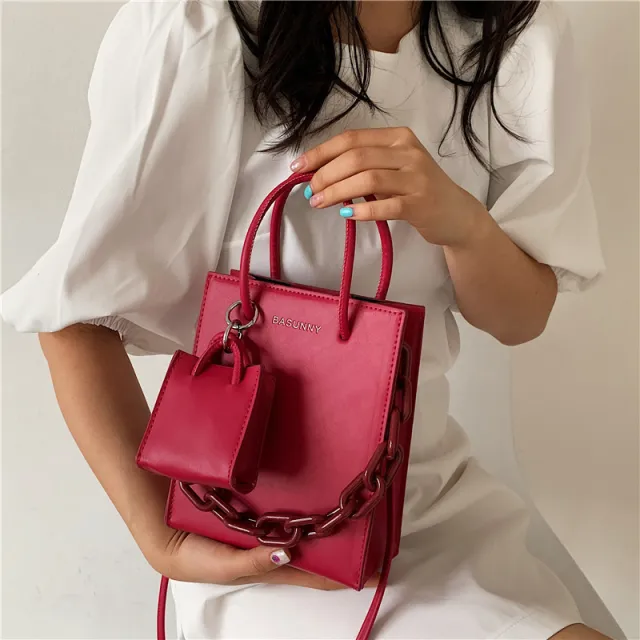 Simple Large Capacity Thick Chain Shoulder Bag Red - Shop at LoveMi