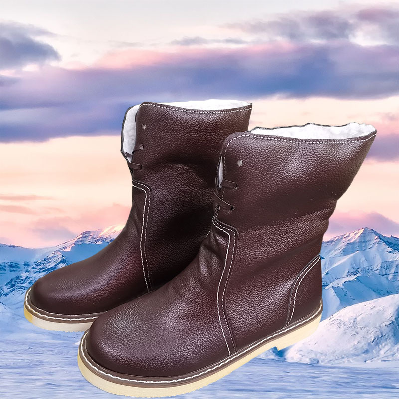 Title 3, Round toe snow boots