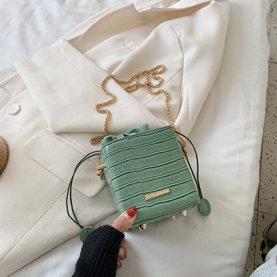 New Trendy One-Shoulder Messenger Bag Fashion Chain Bag