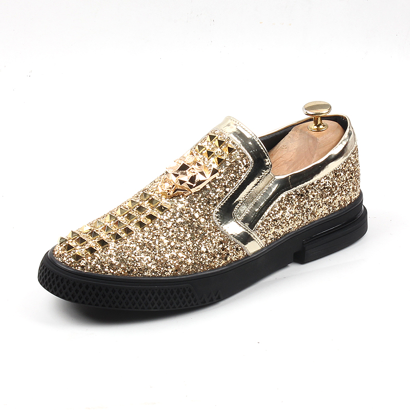 Title 7, Scarpe da uomo con paillettes e borchie, un toc...