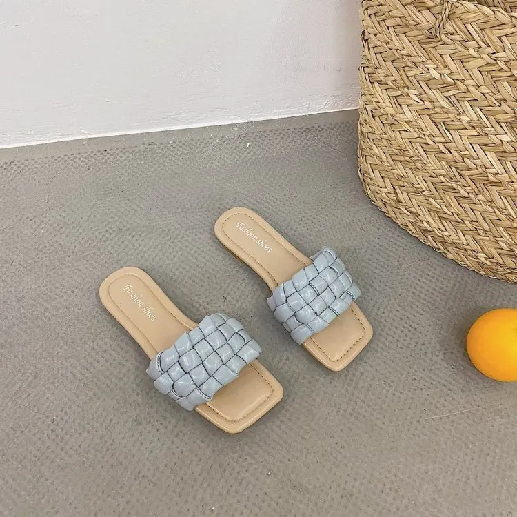 Open-Toed Square Head Wear Flat-Bottomed Flip-Flop Woven Comfortable Beach Sandals - Blue
