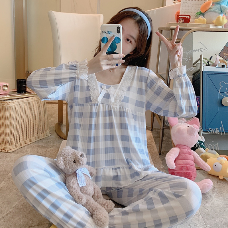 Title 4, A 4044 spring and autumn long sleeve pajamas wi...