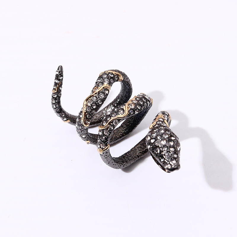 Ab European And American Ghost Designer Snake-Shaped Ring Joint Ring Ancient Fashion People Ring Simple Personality