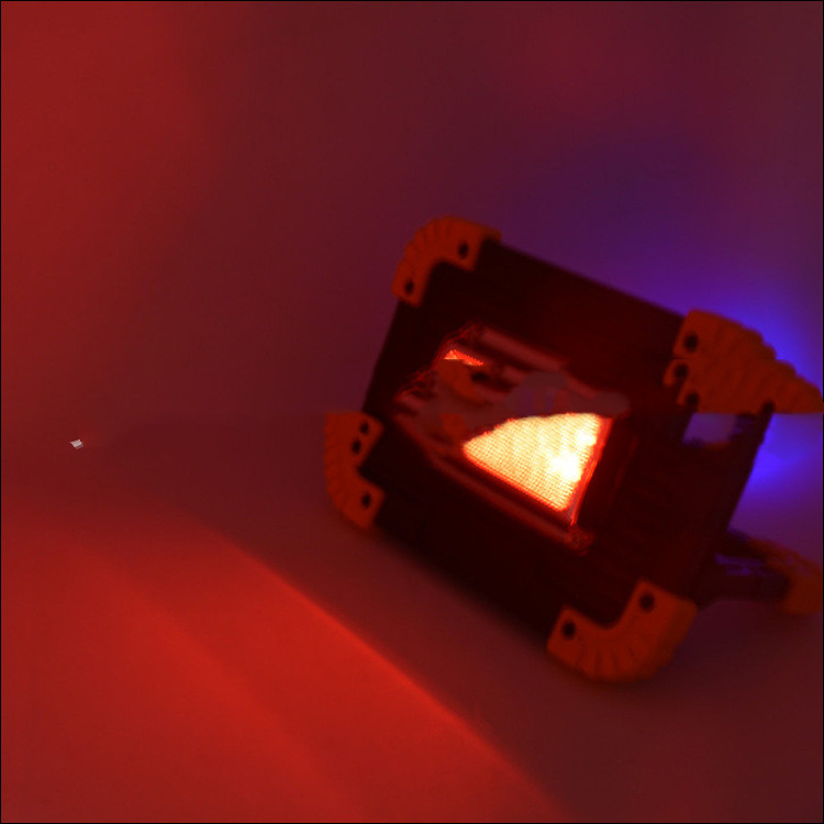 Rechargeable COB Searchlight, High-power Floodlight Work Light - Image 2