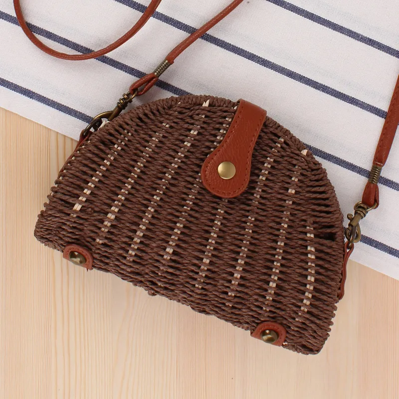 New Small Messenger Woven Bag Beach Bag Sen Semi-Circular Straw Woven Bag Vacation Photo Female Bag - Green
