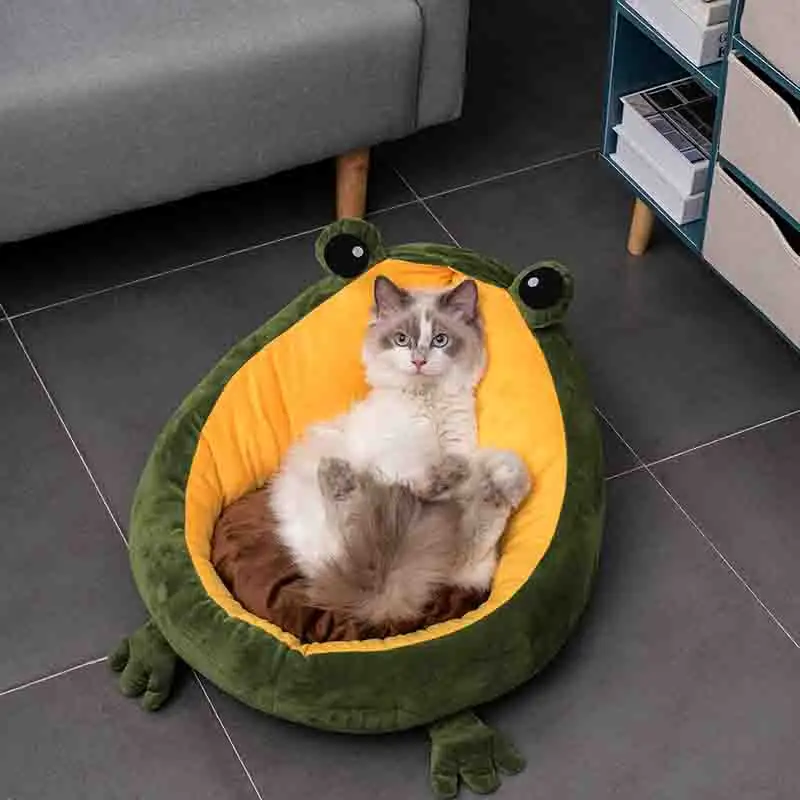 Frog Nest Winter Warm Semi-Enclosed Pet Bed