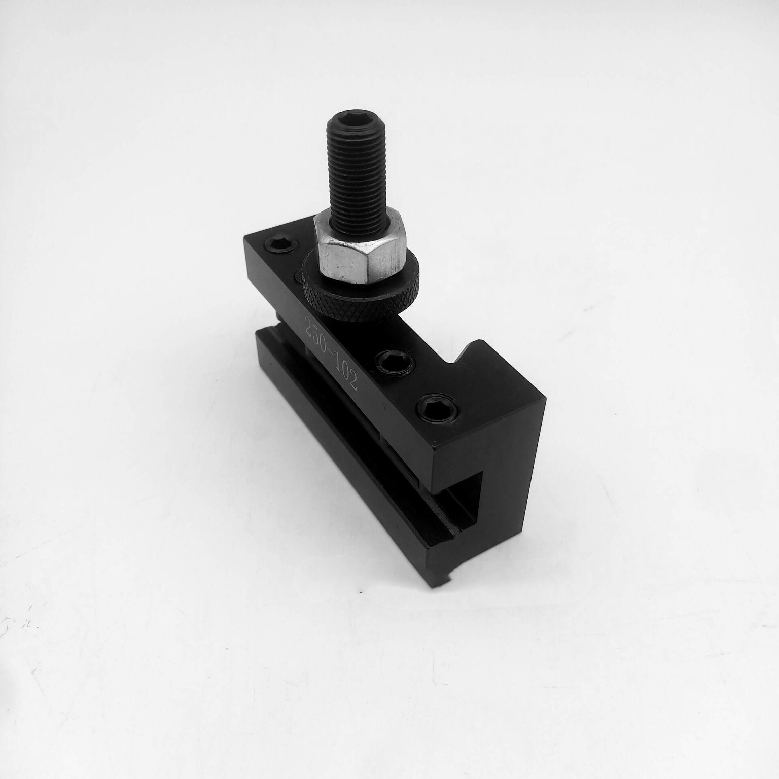 250 102 tool holder