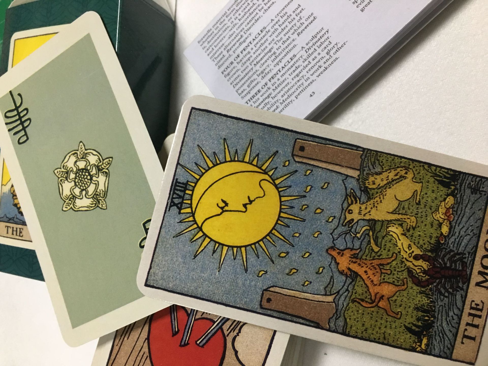 Green Box Tarot