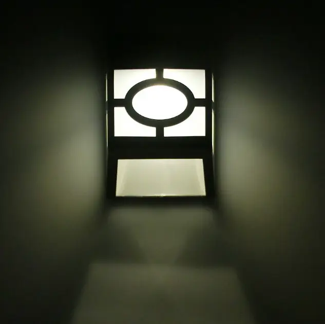 Solar Wall Light 2LED Solar Pane Street Light Decorative Solar Fence Light
