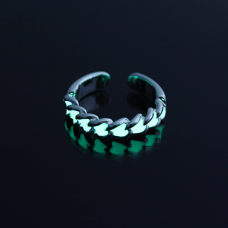 European And American Fashion Creative Personality Jewelry Dark Night Glowing Love Winding Ring Manufacturer Spot Accessories Wholesale