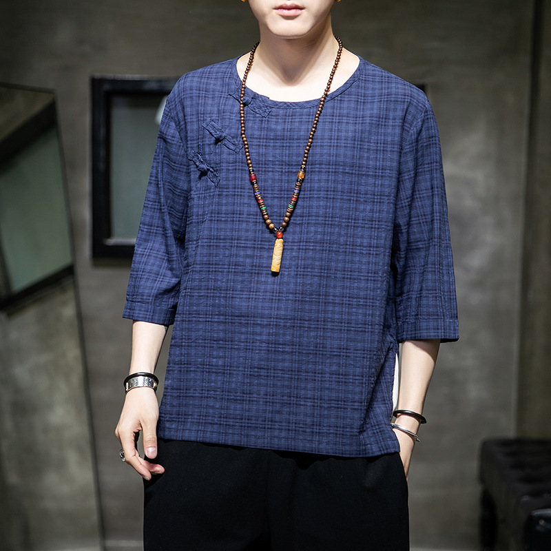 Cotton and linen five-point sleeve men's top