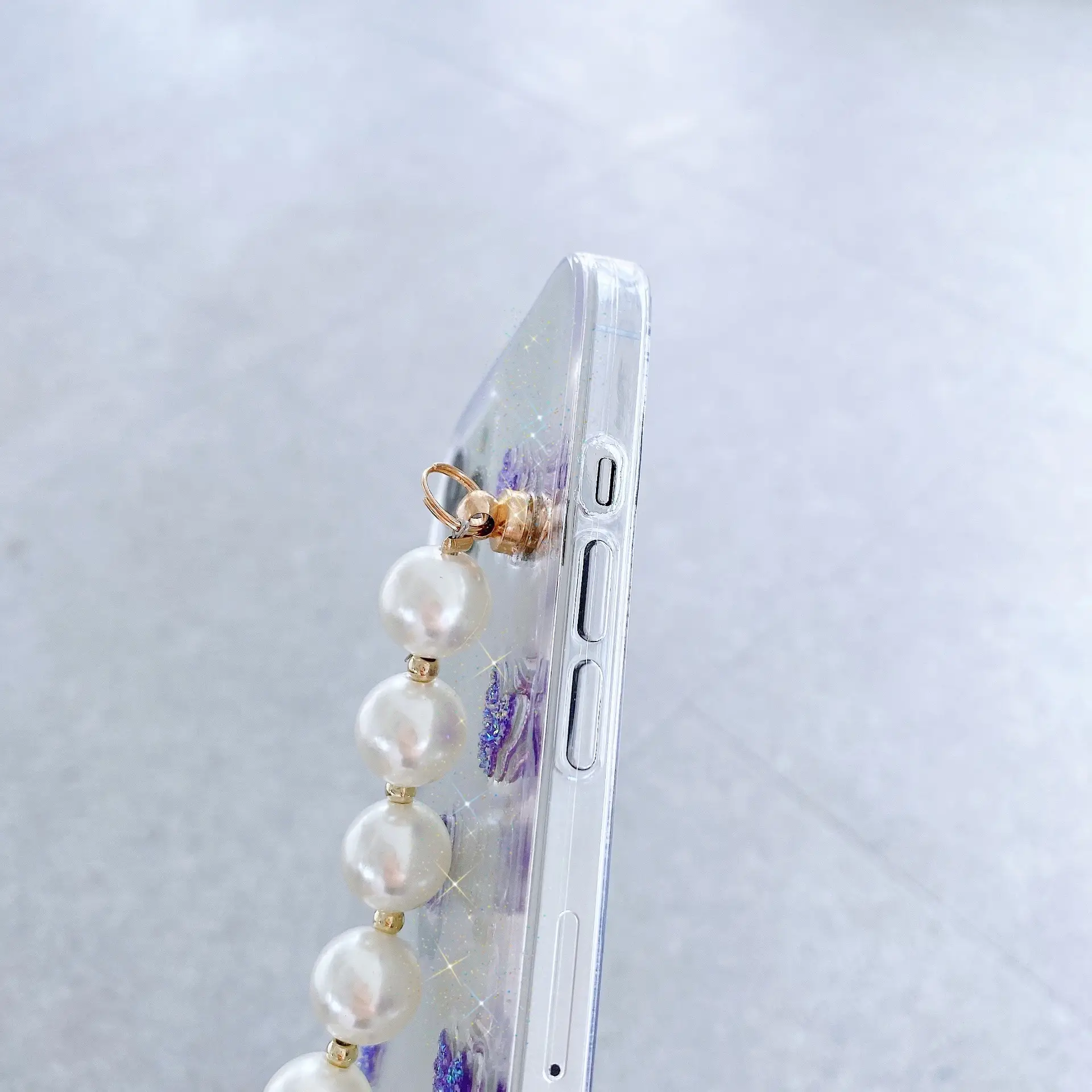Kaia Three-dimensional Butterfly Pearl Wristband Is Suitable