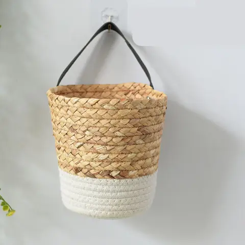 Seaweed Woven Storage Basket Wall Hanging Rack