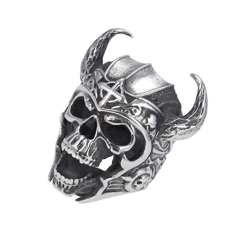 Title 4, Anillo Retro Con Cabeza De Calavera Y Cuernos.