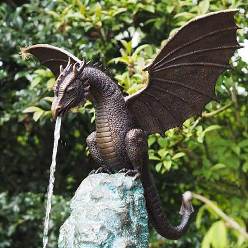 Water spray dragon