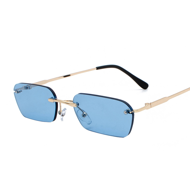 Gold frame blue chip