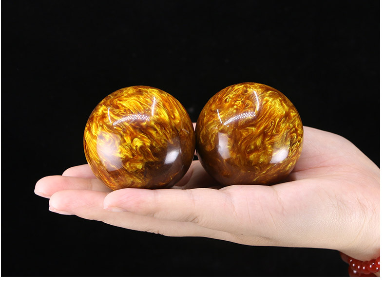 Traditional Golden Baoding Balls Set