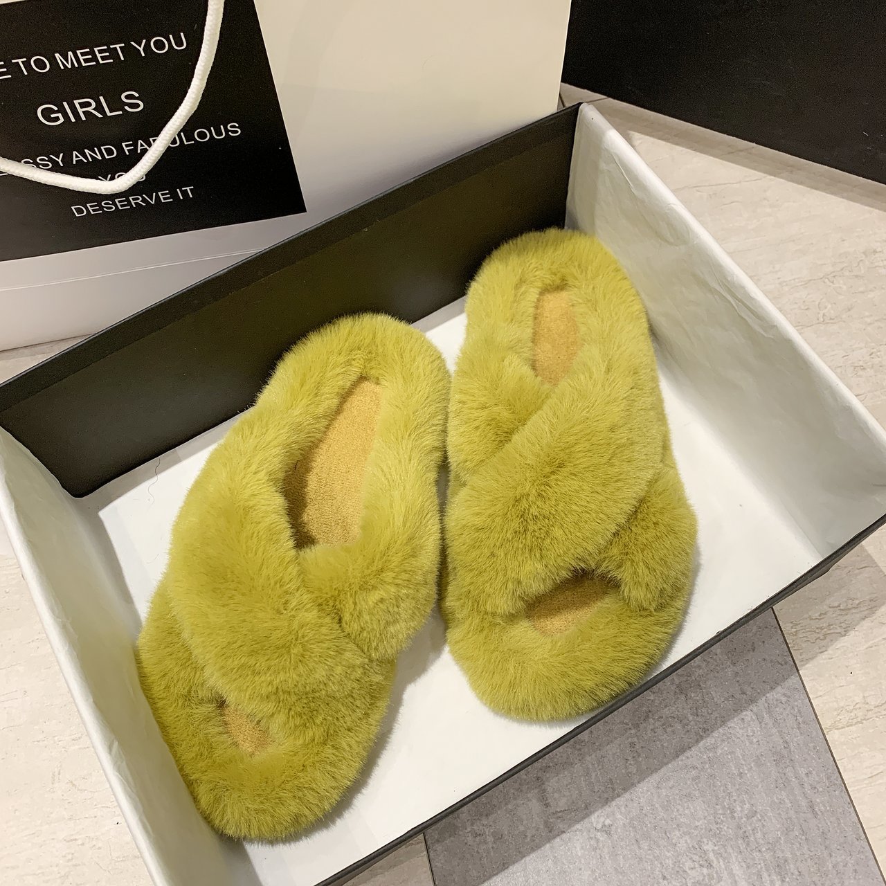 Furry Slippers Ladies Shoes Cute Plush Fox Hair Fluffy Sandals Indoor home Fur Slippers Winter Warm Slippers Women Green - Shop at LoveMi