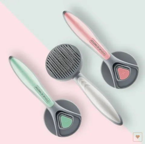 New Pet Self-cleaning Comb Massage to Remove Floating Hair