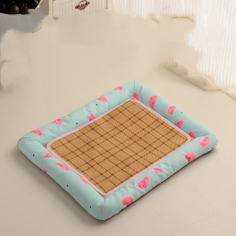 Square cushion rattan mat