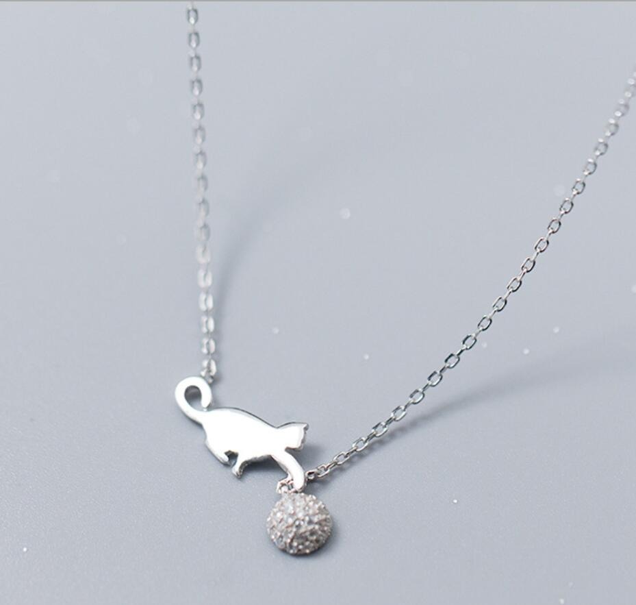 S925 Silver Buckle Cat Micro-inlaid Zircon Clavicle Chain Pendant