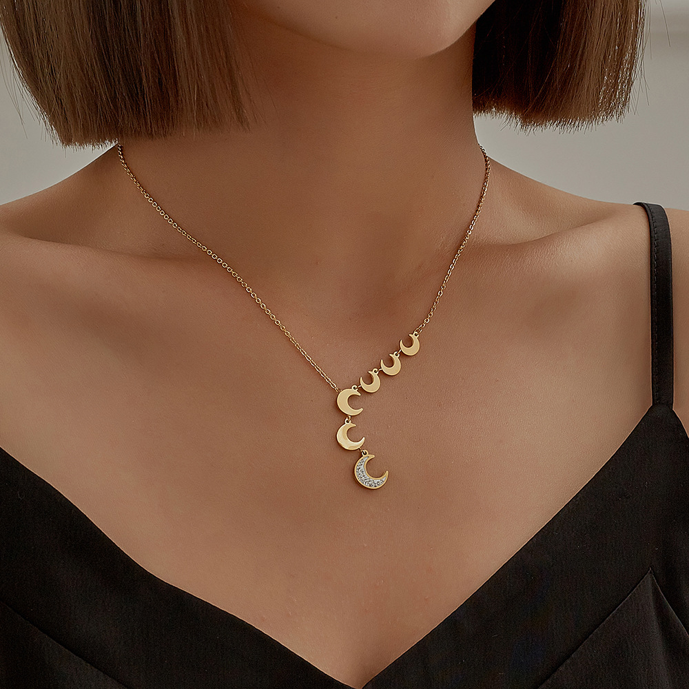 Stainless Steel Gold Plated Crescent Clavicle Necklace
