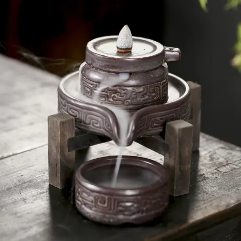 Japanese-style Ceramic Indoor View of Smoke and Clouds Craft