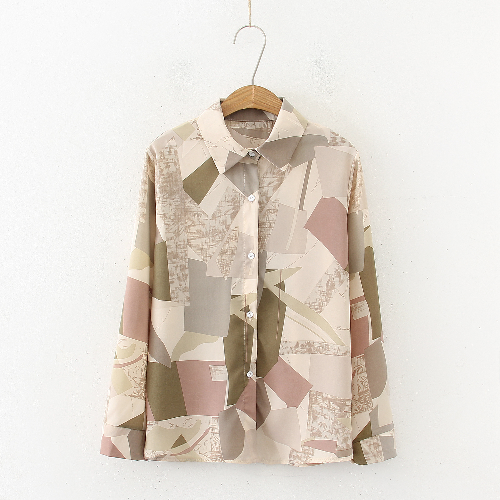 Geometric Contrast Print Shirt