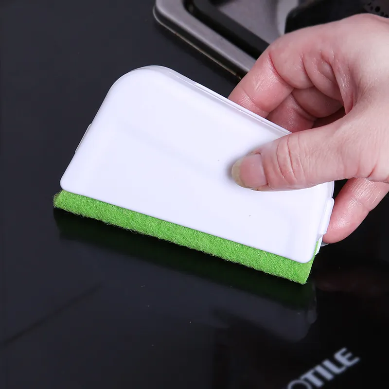 Gap Brush For Cleaning Window Grooves – image 2