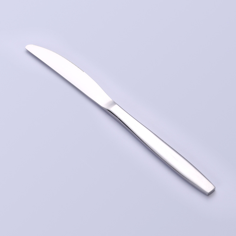 Dining knife