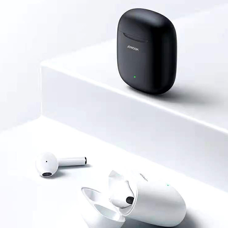 In-Ear Detection Bilateral Bluetooth Headset