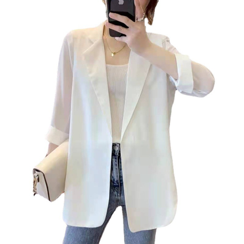 بلوزة بدلة كاجوال بتصميم الشيفون الشفاف