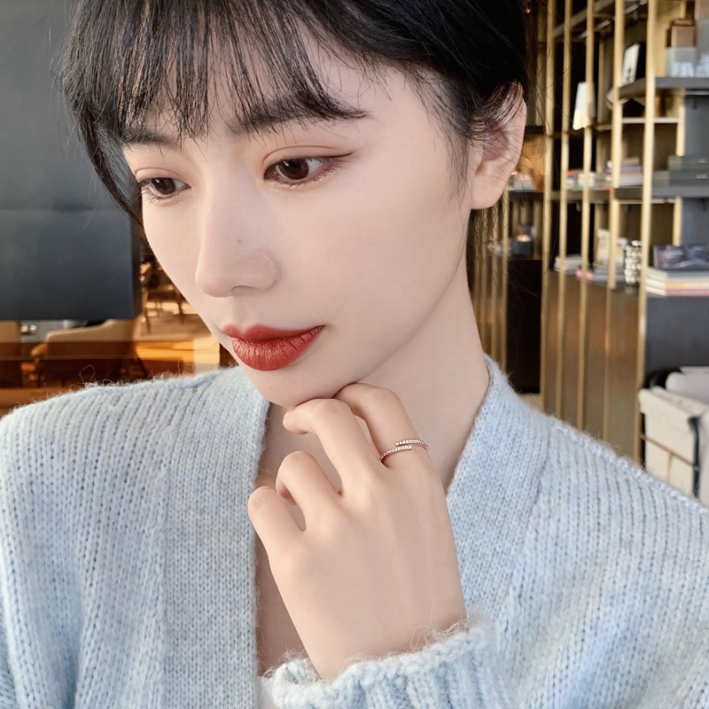 Frosty Wind Ring with Diamond Opening