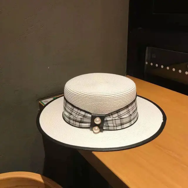 Plaid Cloth Pearl Decoration Flat Cap Sunhat Tide White - Shop at LoveMi