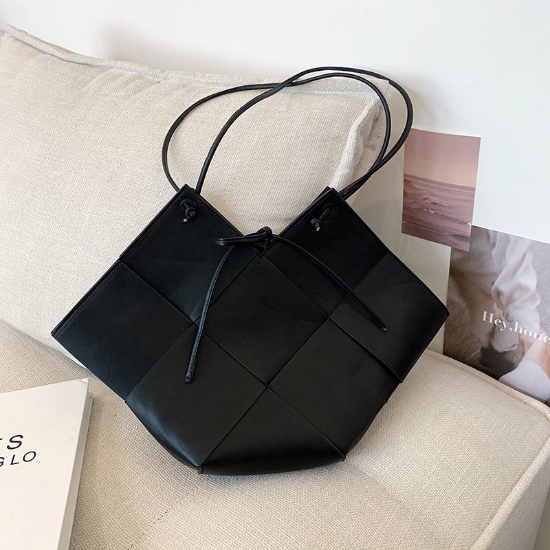 Trendy Luxury Design Genuine Woven Soft Leather Large Capacity Shipping Purse Lady Handbag Women Shoulder Bag Black - Shop at LoveMi