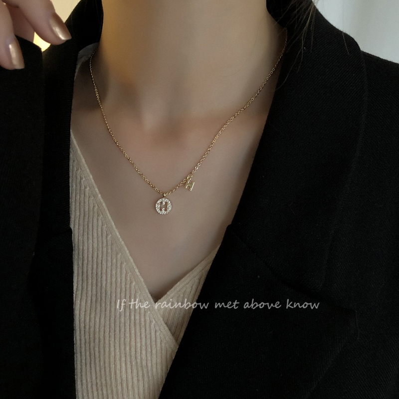 Light Luxury Niche Design Alphabetic Necklace For Women
