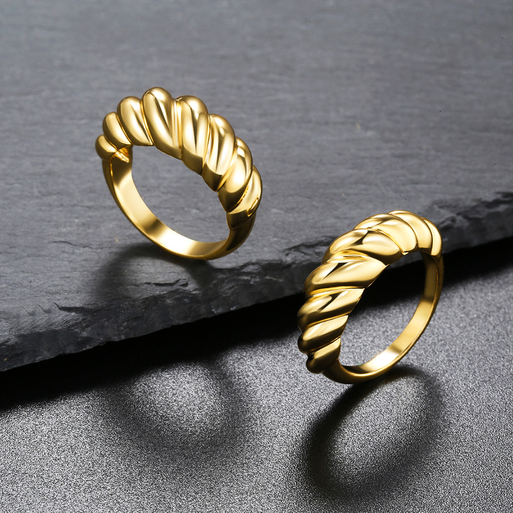 New Thread Ring Creative Retro Ring Real Gold Plating Twist Ins Ring