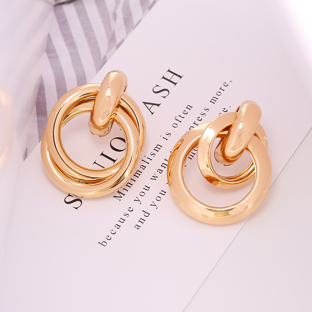 Silver Needle C Shape Metal Circle Earrings European And American Fashion