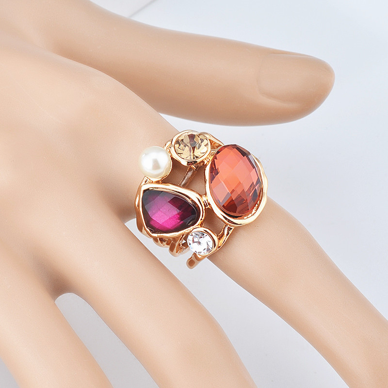 Fashion Atmosphere Inlaid Gemstone Pearl Ring