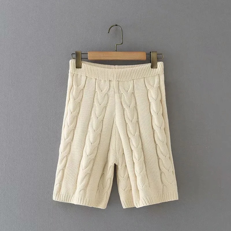 New V Neck Twist Knit Vest And Elastic Waist Knit Shorts Two Piece Suit