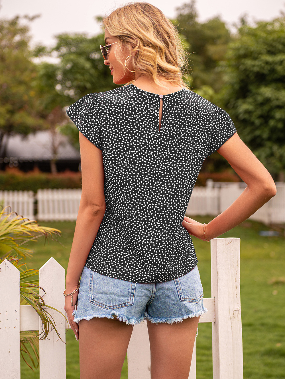 Title 5, Round Neck Floral Polka Dot Short Sleeves