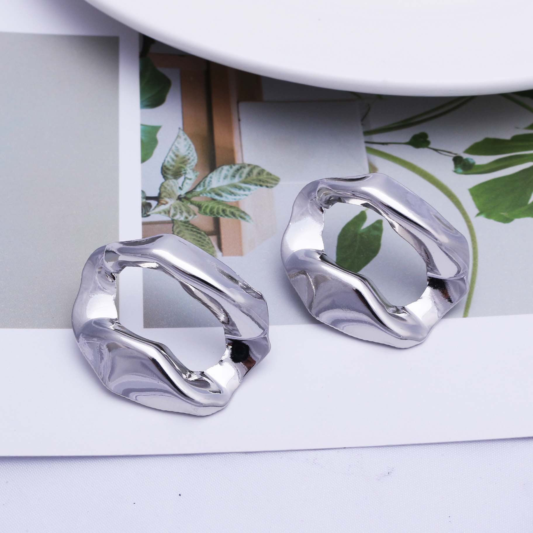 Round Irregular Twist Earrings