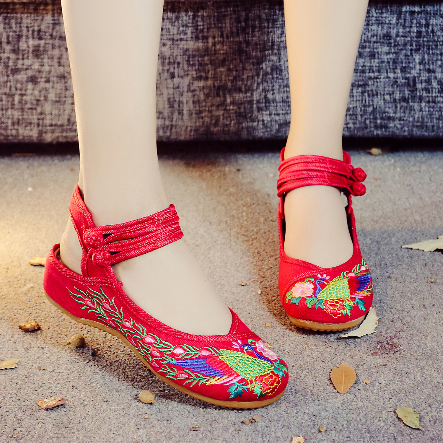 Ethnic Style Embroidered Cloth Shoes Sandals Ladies Retro Dance Shoes Performance Clothes Matching Women'S Shoes