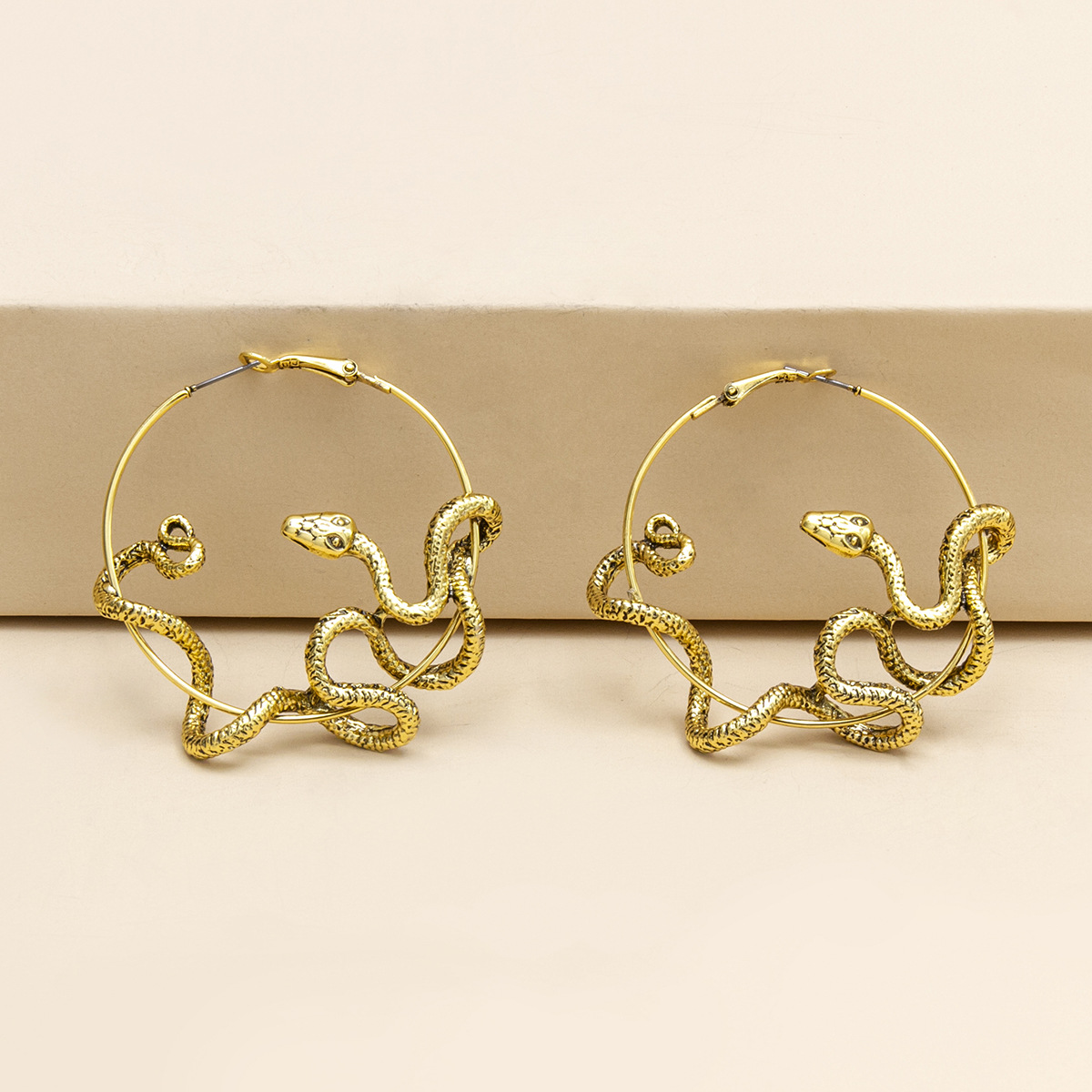 Exaggerated Retro Dragon-Shaped Earrings Snake